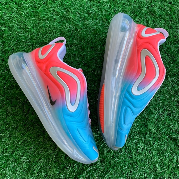 Nike W Air Max 720 - Picture 3 of 9